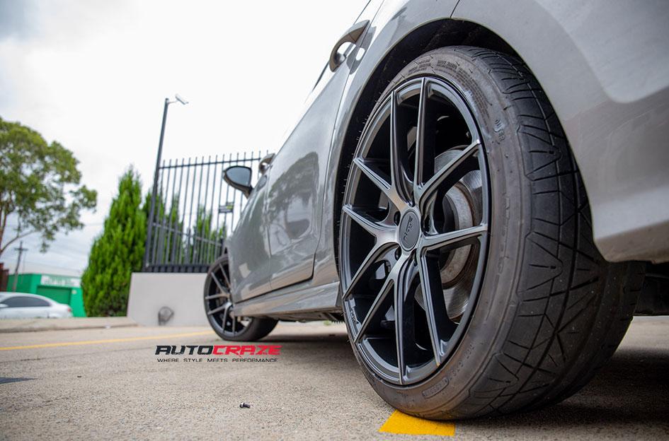 VOLKSWAGEN-GOLF-TARGA-BLACK-MACHINED-FACE